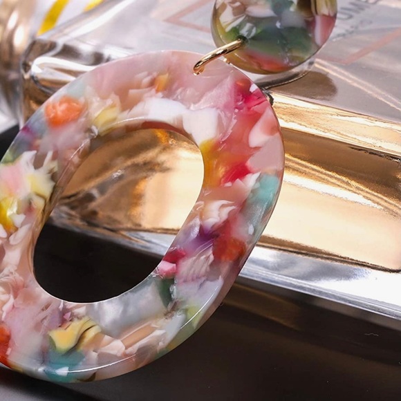 Floral Tortoise Shell Dangle Earrings - Picture 2 of 2